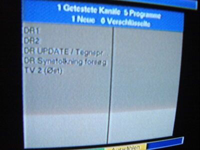 2008_04_09_HWI1_006.JPG
DIGI-TV Øst, SFN Sydsjælland, K66: Statt "Tegnsprogstalkning" gibt's jetzt "DR Update / Tegnspr." sowie "DR Synstolkning forsøg", welcher ausgewählte DR-Programme mit Audiodeskription für Sehbehinderte ausstrahlt.
Schlüsselwörter: TV Tropo Überreichweite DVB-T Dänemark Danmark DIGI