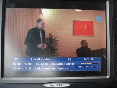 2014_11_09_HWI1_007.JPG
"TV M Lolland-Falster" im "Lokalkanalen" (Sendesamvirke), DIGI TV 1 Øst, SFN Nakskov/Vordingborg/Jyderup, K58
Schlüsselwörter: TV DX Tropo Überreichweite DVB-T DTT digital UHF Dänemark Danmark TV-M Lokalkanalen Sendesamvirke DIGI Nakskov Vordingborg K58