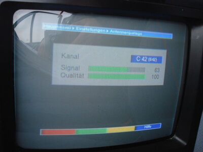 2012_04_12_PCH1_004.JPG
Bei den übrigen Bouquets aus Dänemark erkennt der Digipal 1 zwar das DVB-T-Signal, findet aber beim Suchlauf kein einziges Programm, da er weder die MPEG4-Videostreams noch die Audio-Streams erkennt
Schlüsselwörter: TV Tropo Überreichweite DVB-T DTT MPEG4 Inkompatibilität incompatibility Technisat Digipal 1