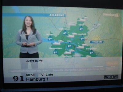 2016_10_25_PCH1_001.JPG
Am 24.10.2016 wurde das Testsignal wieder abgeschaltet und auf K46 war heute früh wieder das 1. gemischte Boquet aus Hamburg zu empfangen
Schlüsselwörter: TV DVB-T2 Testsignal Einmessung Parameter befristete Ausstrahlung Schwerin K46 Abschaltung