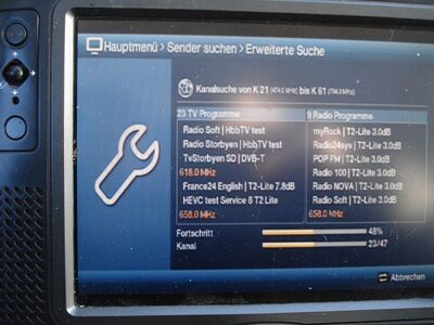 2017_02_14_PCH1_006.JPG
Mux KBH2 (DVB-T2 Lite), København-City (Lynetten, Borups Allé), K39v (Suchlauf mit Digipal T2 HD). Scheinbar ist DVB-2 Lite nicht vollständig kompatibel. Von den 6 TV-Px wird nur eines eingelesen, dazu eine leere ID. Die 8 Hörfunk-Px werden - im gegensatz zu K35 - ordnungsgemäß als Radios eingespeichert
Schlüsselwörter: TV DX Tropo Überreichweite DVB-T2 Lite DTT digital UHF Dänemark Danmark Mux KBH2 København Lynetten Borups Allé K39 HbbTV Radio Hörfunk Suchlauf