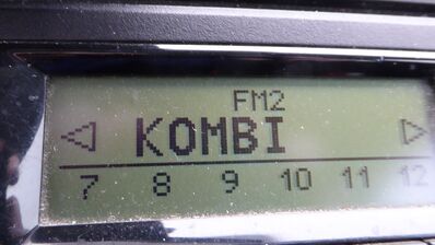 2022_01_19_PCH1_013.JPG
RadioZET, Jemiolów-Sulecin 88.3 MHz, 60 kW v mit Fragmenten der dynamischen RDS. Für das fehlerfreie Einlesen war das Signal zu schwach.
Schlüsselwörter: FM UKW Hörfunk Radio Tropo Überreichweite Polen Polska RadioZET Jemiolow 88.3 MHz RDS
